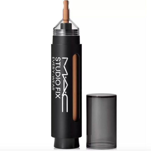 Corretivo M·A·C Studio Fix All Over Face Pen: cobertura média a alta, matte natural e até 36h de duração￼