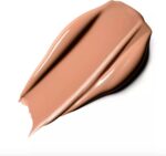 Corretivo M·A·C Studio Fix All Over Face Pen: cobertura média a alta, acabamento natural mate e duração de até 36 horas. - Imagem 2
