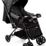 Cosco Kids Carrinho de Bebê Reverse Preto Rajado, conforto e praticidade com alça reversível e 3 posições de inclinação.