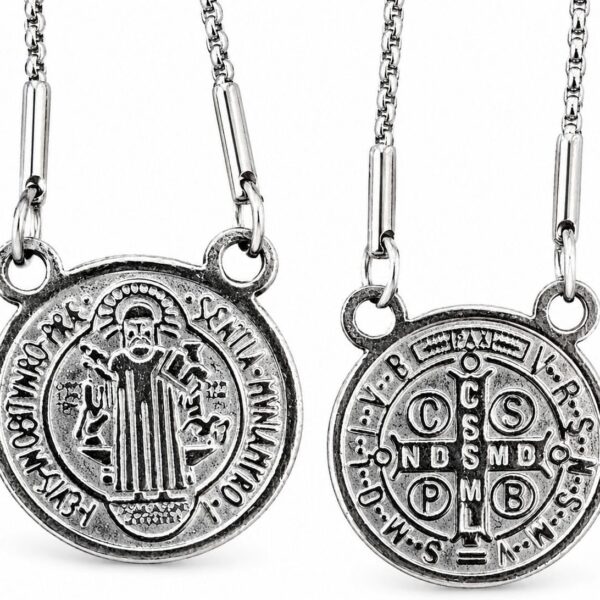 Escapulário de São Bento em Aço Inox 316 com medalha dupla face, proteção espiritual e estilo moderno para uso diário unissex.