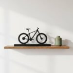 Estatueta Bicicleta Mountain Bike preta: decoração artesanal em PLA, ideal para ambientes internos com estilo esportivo.
