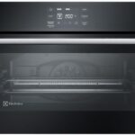 Forno Elétrico de Embutir Electrolux Multifuncional 50L Preto Experience OE5EA