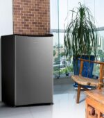 Frigobar 93L INOX 127V Midea: compacto, econômico e com gela rápido para bebidas e alimentos sempre na temperatura ideal. - Imagem 2
