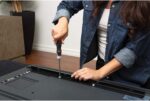 Hangman WD-2060: suporte para TVs de 32 a 80 polegadas, até 100 lb, instalação fácil sem pregos ou âncoras. - Imagem 2