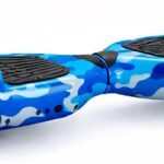 Hoverboard Skate Elétrico 6.5 Brinovar com LED e Bluetooth, equilíbrio dinâmico e potência de 700W para diversão com estilo.