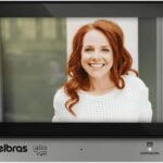 INTELBRAS Allo Wt7 prata: vídeoporteiro com tela touch de 7 e controle remoto via app para mais segurança e praticidade.