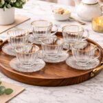 Jogo de Xícaras com Pires de Cristal 6 Unidades com Borda Dourada: elegância para café, chá e mesa posta sofisticada.