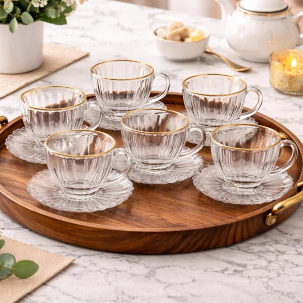 Jogo de Xícaras com Pires de Cristal 6 Unidades com Borda Dourada: elegância para café, chá e mesa posta sofisticada.