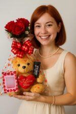 Kit Romântico Urso Pelúcia + 7 Rosas + Cartão e Bala da Paixão: presente romântico completo e pronto para surpreender quem você ama