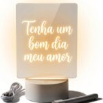 Luminária 3D LED com tela acrílica para recados: decoração criativa, USB, caneta mágica e presente perfeito.