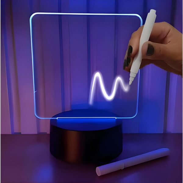 Luminária Lousa Mágica LED 7 Cores: decoração vibrante com espaço para recados e efeito 3D encantador.