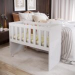 Mini Berço Infantil Nina 2 em 1 com colchão, rodízios e mosquiteiro: conforto, segurança e praticidade para o bebê. - Imagem 2