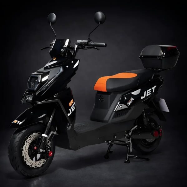 Moto Scooter Elétrica JET 1000W: autonomia de até 55 km, velocidade de 32 km/h e sem necessidade de CNH.