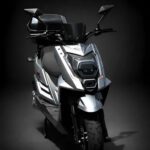 Moto Scooter Elétrica Jet Max 1000W: mobilidade urbana econômica e prática, sem necessidade de CNH