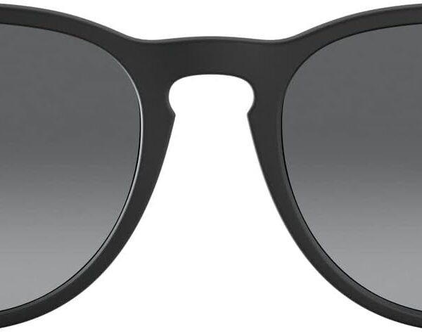 Óculos de sol RAY-BAN ERIKA Feminino: estilo icônico, conforto e proteção para complementar seu visual com sofisticação.