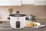 Panela Elétrica Electrolux vapor arroz capacidade 1,3L 7 xícaras manter aquecido panela removivel antiaderente tampa vidro RCB50 branca 220v por Rita Lobo - Imagem 2