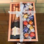Presente Elegante Gourmet com Chandon Reserve Brut Baby e Trufas Suíço: sofisticação e sabor para presentear com luxo.