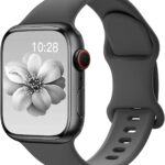 Pulseira esportiva de silicone para Apple Watch: confortável, ajustável e resistente para uso diário e treinos.