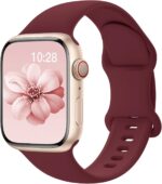 Pulseira esportiva de silicone para Apple Watch: macia, ajustável e compatível com vários tamanhos.