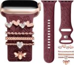 Pulseira feminina DaQin para Apple Watch com flores gravadas, silicone confortável e estilo elegante.