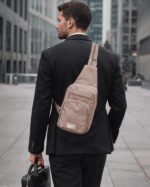 Reebok Bolsa tiracolo prática e versátil para levar seus itens com conforto e estilo - Imagem 2