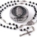 Rosário católico de pérola de vidro 6 mm, com Nossa Senhora de Guadalupe e caixa de presente: fé e proteção para homens e mulheres