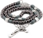 Rosário de São Bento HanlinCC em Paracord resistente com contas de metal grandes, ideal para homens e devoção católica