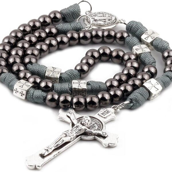 Rosário de São Bento HanlinCC em Paracord resistente com contas de metal grandes, ideal para homens e devoção católica