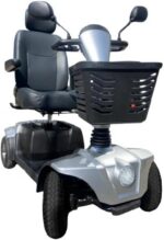 Scooter Elétrica CS Dobrável Dellamed: conforto, praticidade e suporte de até 150kg com assento de 45cm.