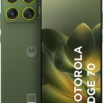 Smartphone Motorola Edge 70 5G ultrafino com 3 câmeras de 50MP, bateria duradoura e tela Extreme AMOLED 120Hz.