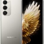 Tecno Spark 40 Pro Plus 8GB +256GB Moon Titanium: AMOLED 6.78” 144Hz, 50MP, 8GB RAM e bateria 5200mAh com 45W.