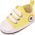 Tênis Bebê Mania Amarelo: conforto e estilo para os pequenos com praticidade para o dia a dia.
