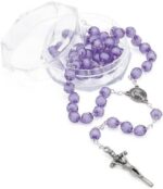 Terço Cristal Acrílico Nossa Senhora das Graças Lilás: proteção espiritual, elegância e devoção no seu dia a dia.