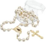 Terço Cruz Dourada 8mm Branco com Nossa Senhora Aparecida e caixa acrílica, ideal para devoção e presente religioso. - Imagem 2