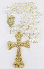 Terço De Noiva Cristal Boreal 10mm Dourado com acabamento elegante, strass e caixa de veludo para uma compra especial.