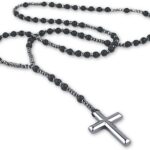 Terço Espiritual em Hematita: força, proteção pessoal e bolsa de veludo inclusa, ideal para uso unissex premium.