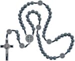 Terço Hematita 8mm Cordão São Bento: proteção, fé e devoção em um acessório elegante para rezar o terço.