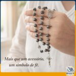 Terço Nossa Senhora Aparecida em Hematita 8mm, Aço Inox 316L resistente, com caixa para guardar e proteção durável. - Imagem 2