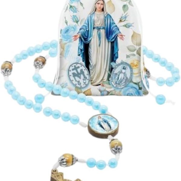 Terço Rosário Nossa Senhora das Graças em resina azul com saquinho estampado, ideal para oração e devoção diária.