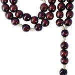 Terço de Mão em Madeira 8 mm: fé, praticidade e acabamento natural para sua devoção diária.