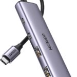 UGREEN Hub USB C de alumínio 4 portas: expanda conexões com 2 USB-C e 2 USB 3.0 em 5 Gbps para seu dispositivo.