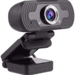 Webcam Full HD 1080 USB com microfone e visão 360º, imagem nítida, instalação fácil e áudio claro para videochamadas.